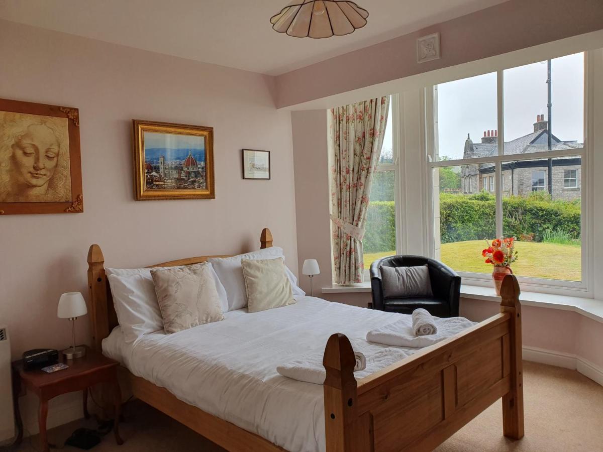 Crown Hill, Grange Over Sands Екстериор снимка